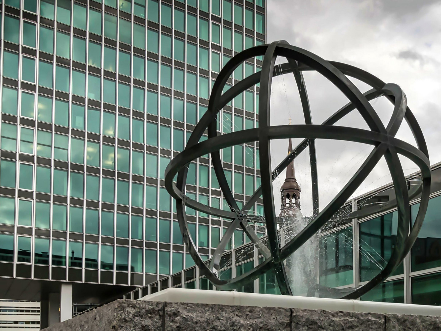 Brunnen in der Willy Brandt Straße