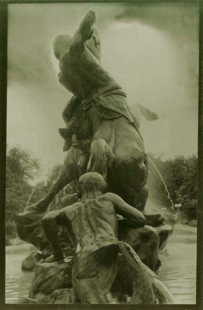 Brunnen in Hamburg von May Be