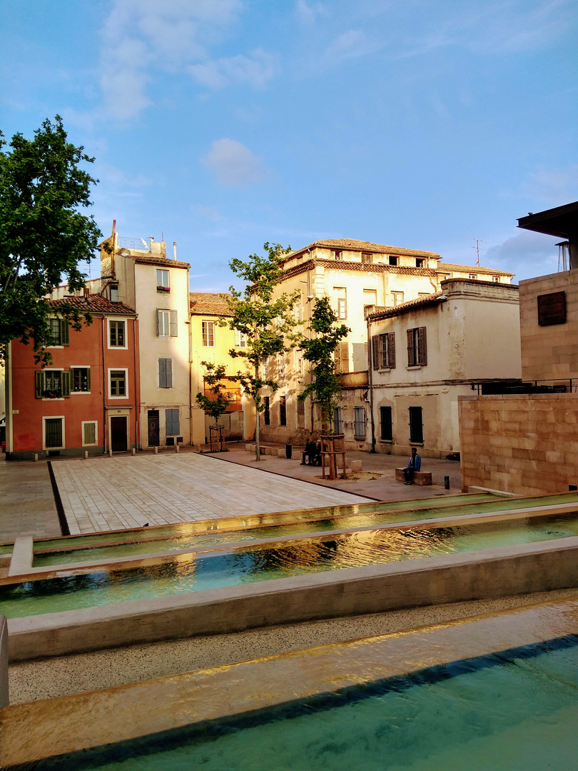 Brunnen in Nimes/F 