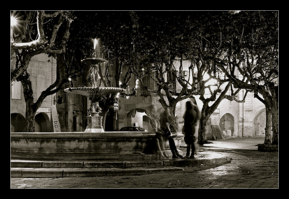 - Brunnen in Uzés -