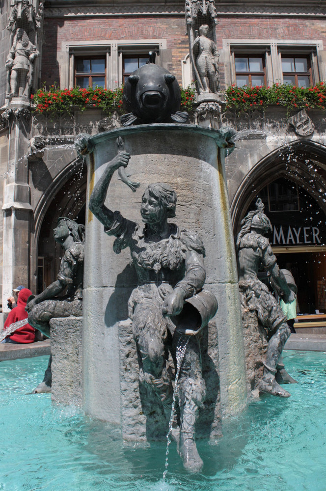 Brunnen Marienplatz München