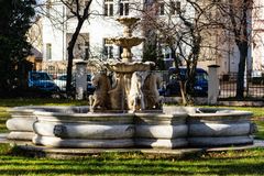 Brunnen mit Pferde
