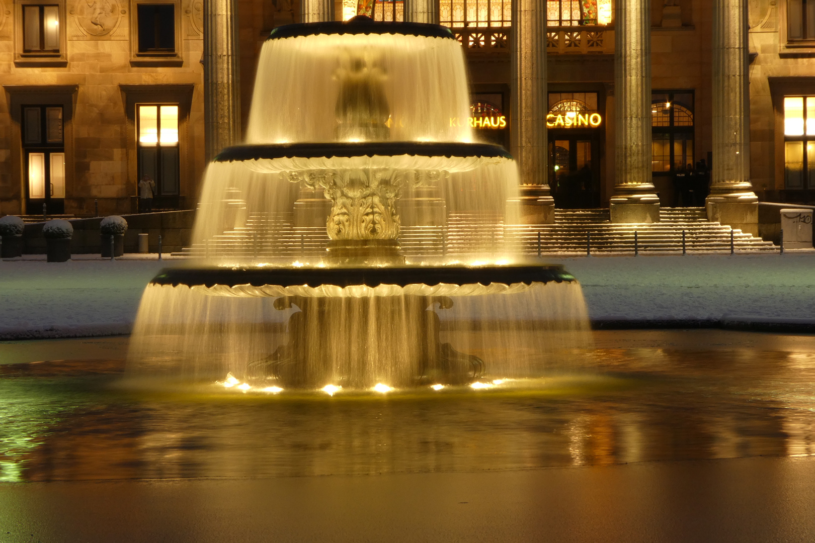 Brunnen und Kurhaus 