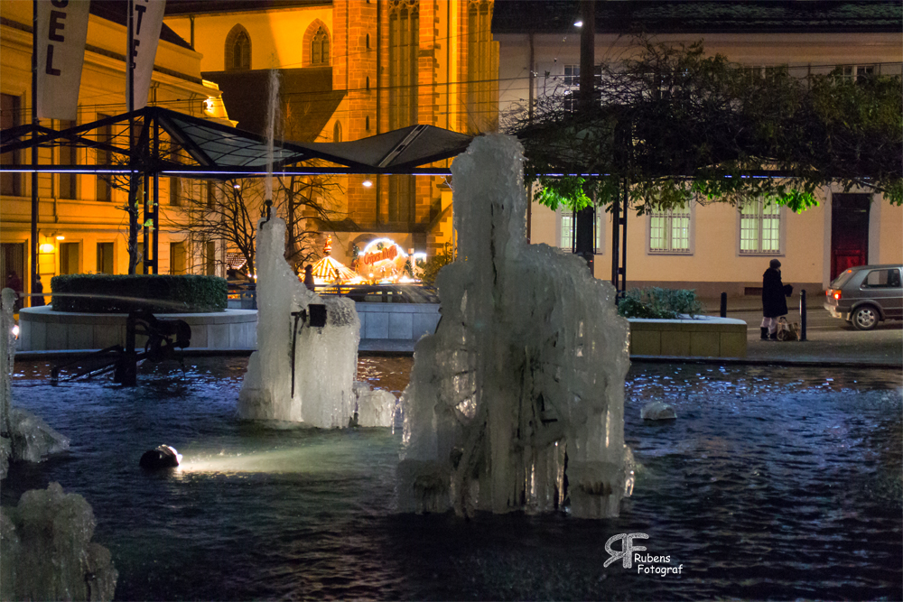 Brunnen unter Eis