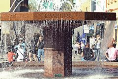 Brunnen vor dem Bahnhof in Limburg an der Lahn