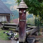 Brunnen vor dem Haus