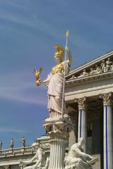 Brunnen vor dem Parlament