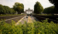 Bruxelles - Parc du Cinquantenaire - Les Arcades du Cinquantenaire - 02arc