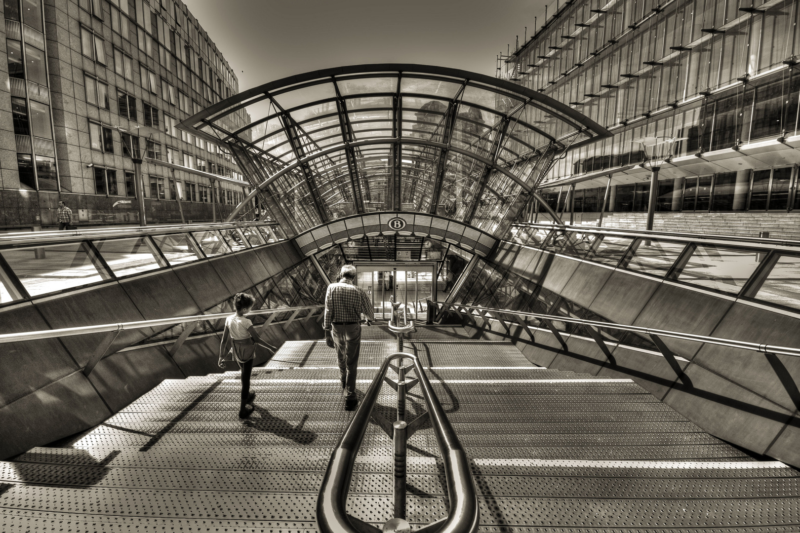 Bruxelles - Railway Station Gare Bruxelles Luxembourg