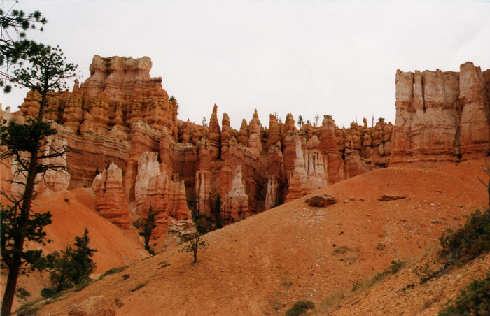 BRYCE CANYON in the morning ..