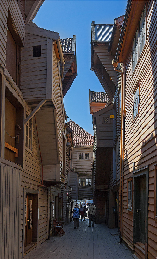 ... Bryggen II ...