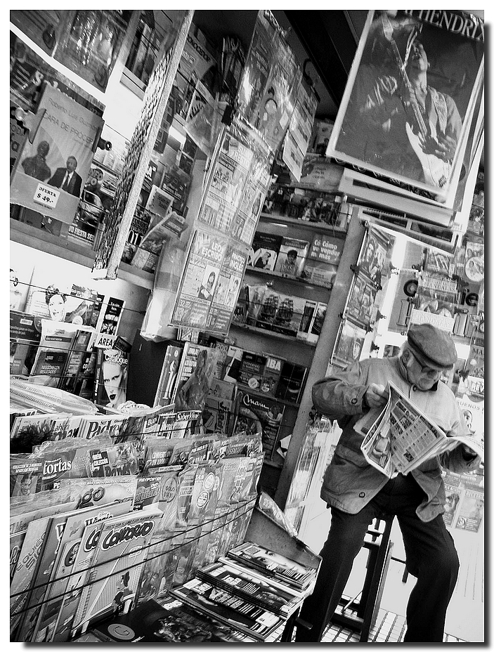 Bs. As. Kiosco de revistas.