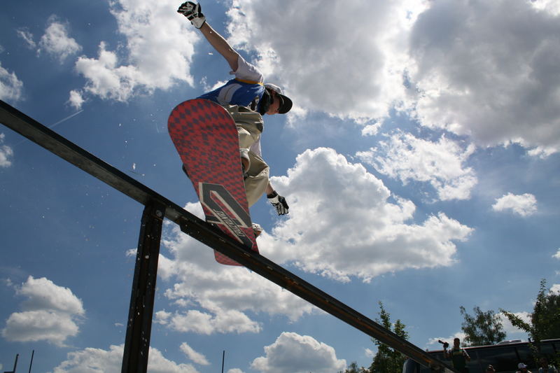 bs noseslide into sky