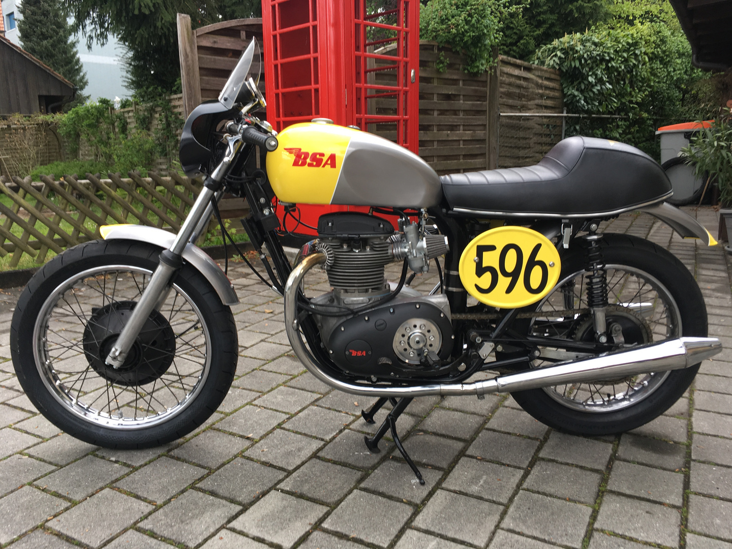 BSA A65T Thunderbolt, Bigbore 750 ccm, Jahrgang 1971, umgebaut zu einem Klassik-Rennmotorrad.