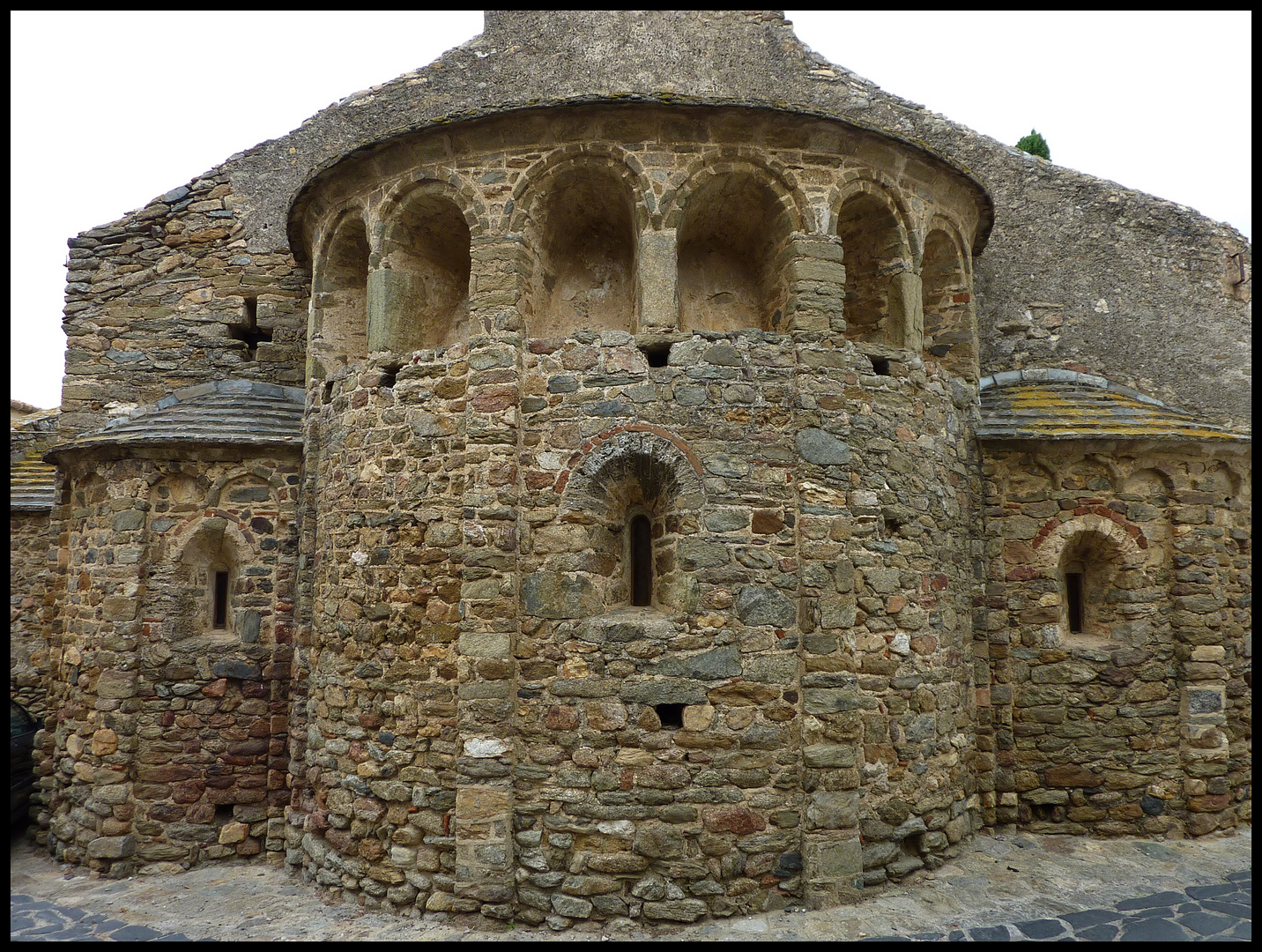 ÁBSIDE - IGLESIA DE SAN JOAN