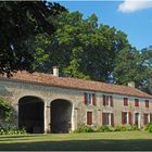 Bâtiment annexe dans le parc du Château de Poudenas