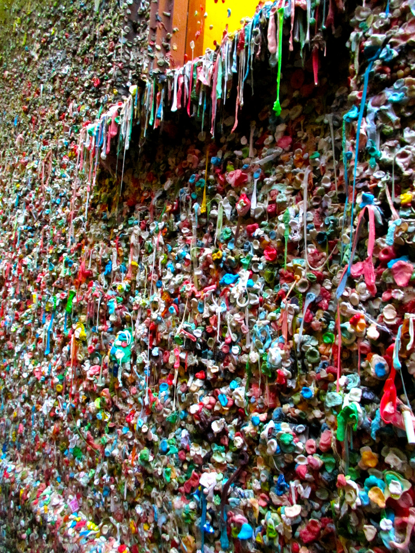 Bubble gum wall