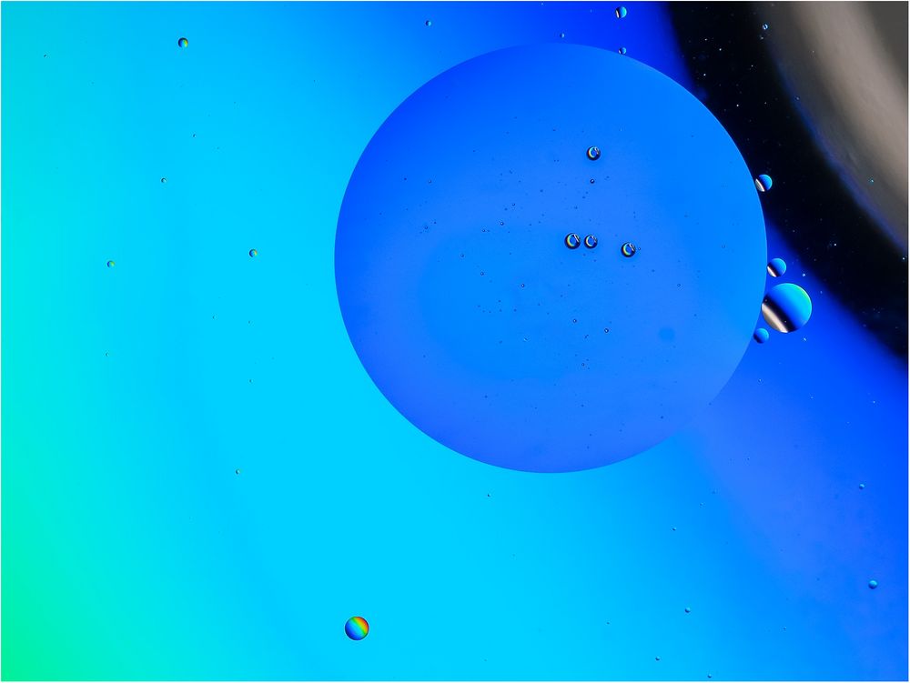Bubbles in blau....