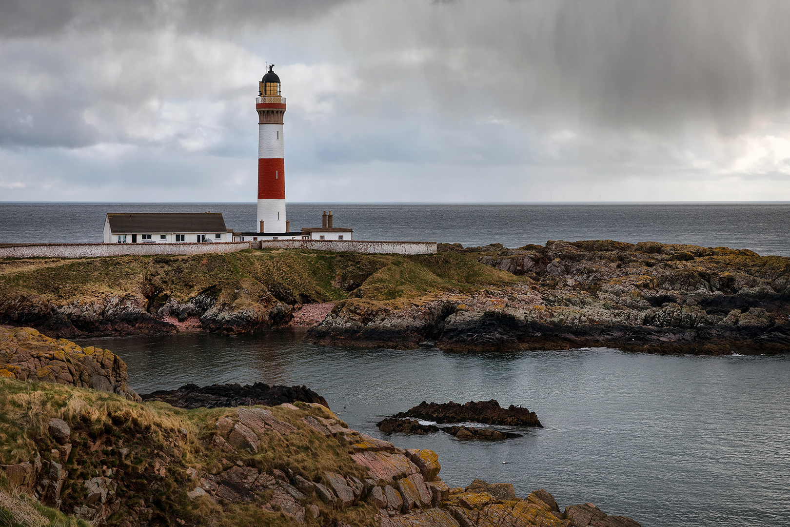  Buchan Ness Lighthouse  