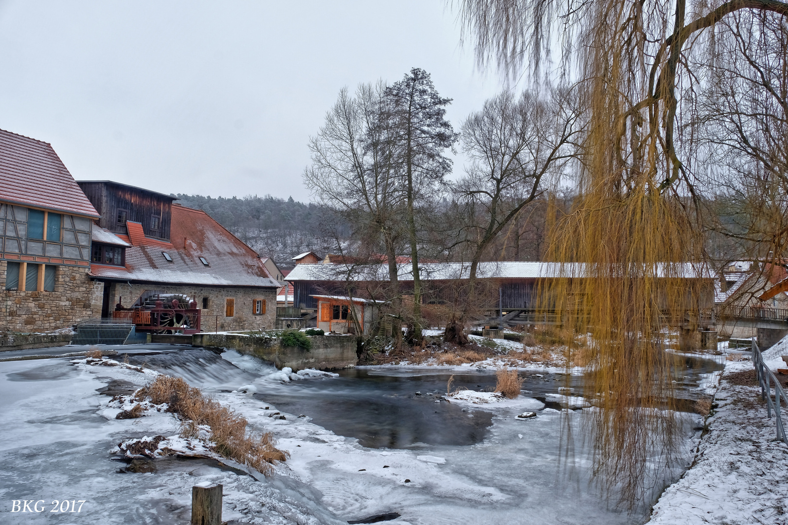 Buchfahrt im Weimaer Land im langen Winterlicht 