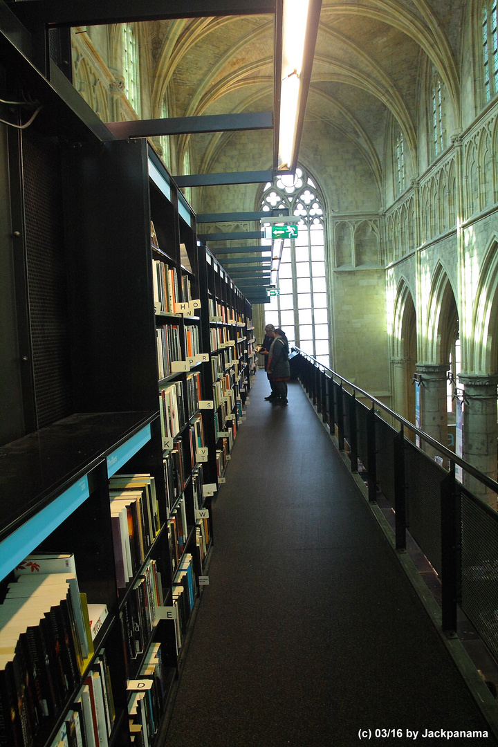 Buchhandlung Selexyz Dominicanen in Maastricht / Niederlande