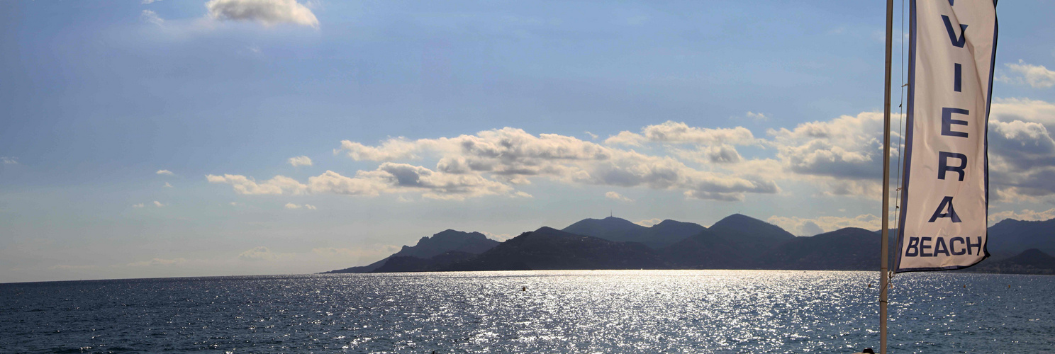 Bucht von Cannes zum Estérel-Gebirge