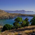 Bucht von Lindos mit Bäumen