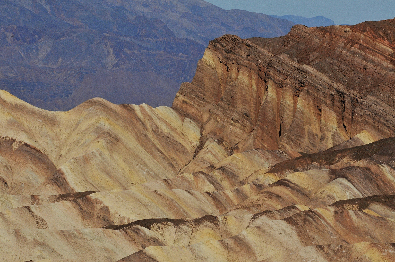 Buckelpiste -- Blick vom Zabriskie Point