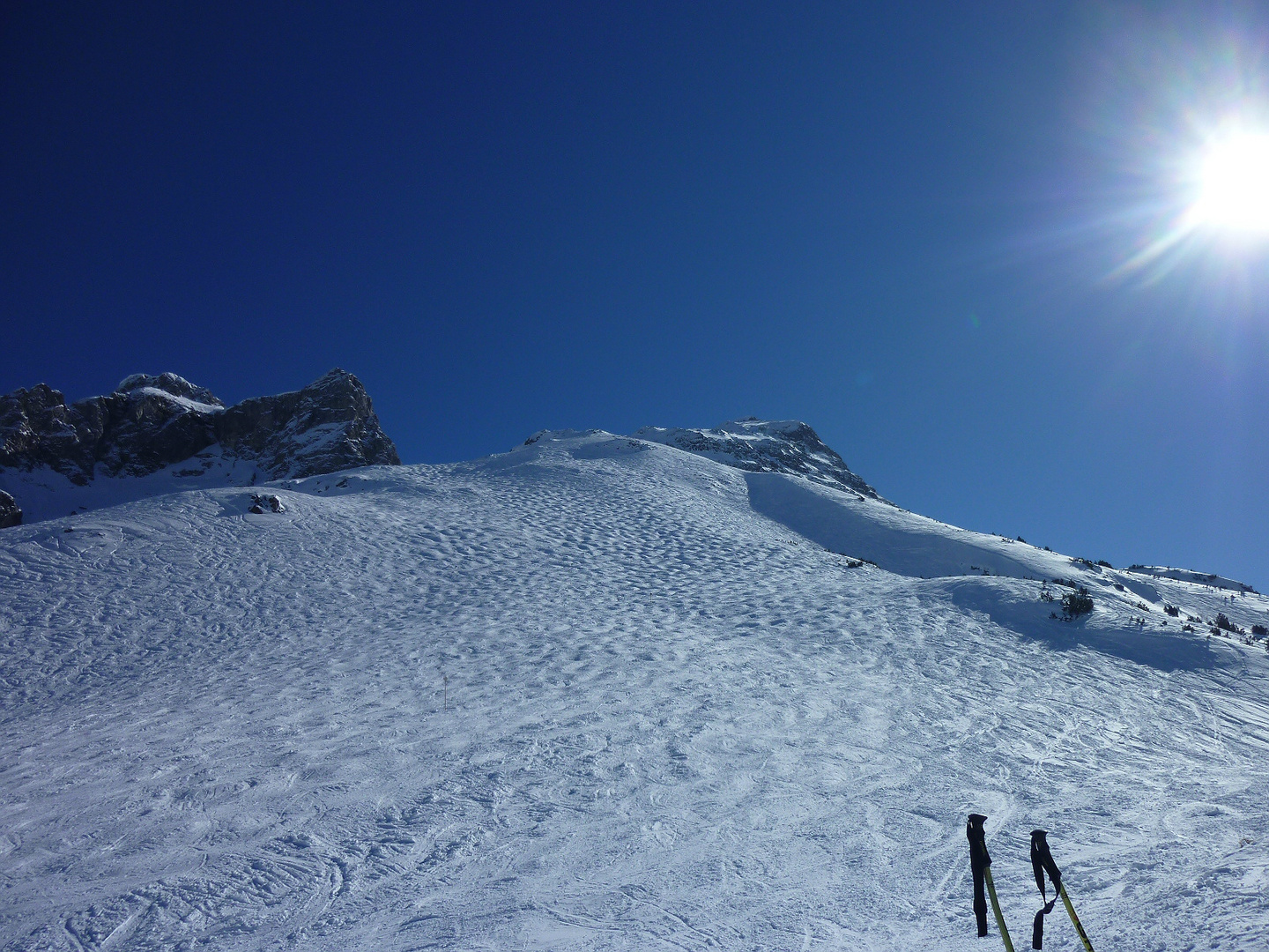 Buckelpiste in der Sonne