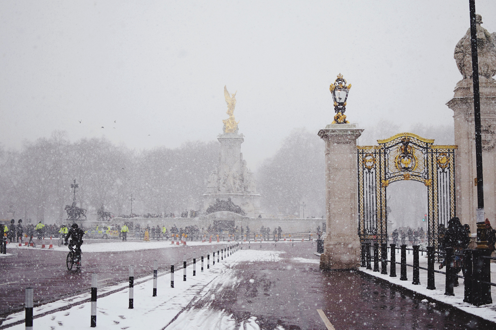 Buckingham Palace fighting the Beast