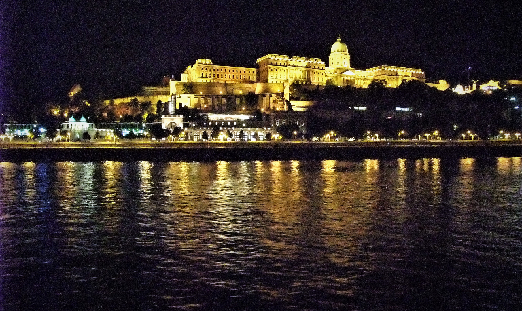 BUDAPEST  bei Nacht (4)