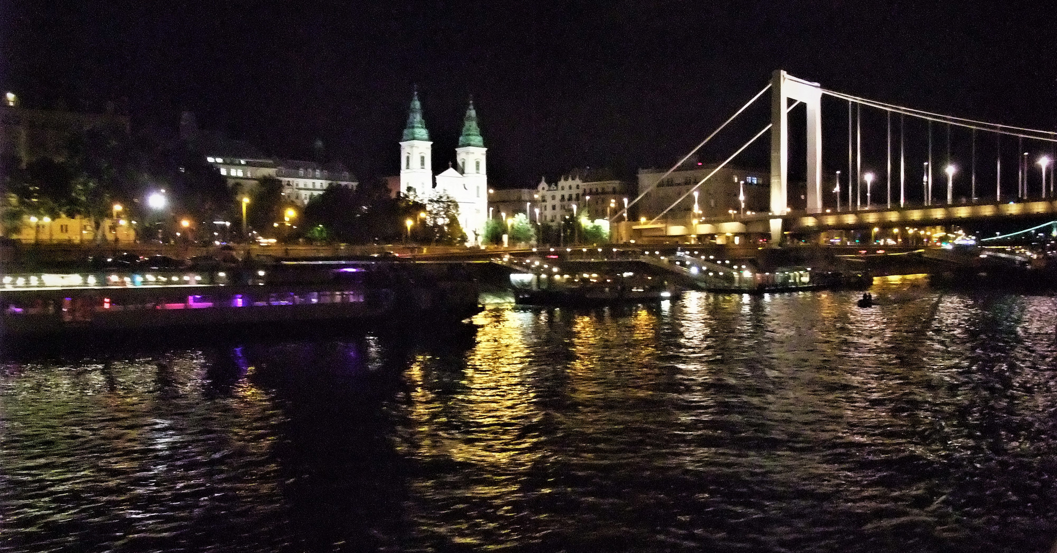 BUDAPEST bei Nacht (7)