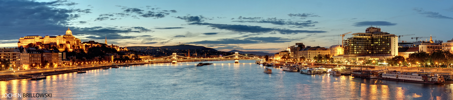 Budapest bei Nacht (PANORAMA:  SCROLLEN ---> )