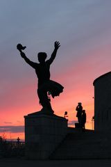 Budapest bei Nacht Statue