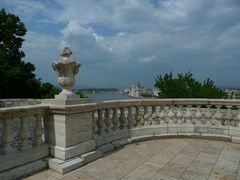 Budapest - Blick vom Burgpalast über die Donau zum Parlament