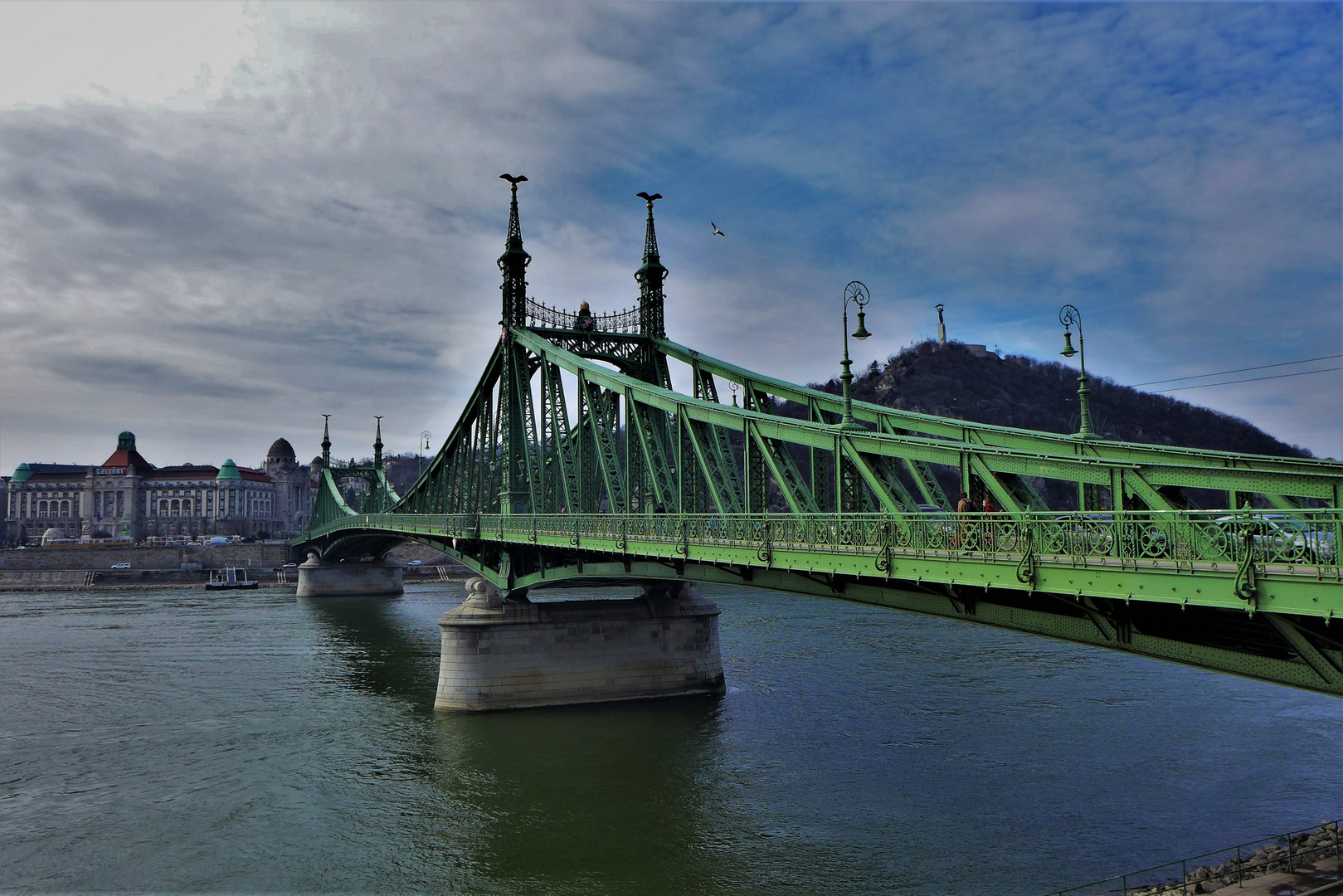 Budapest Bridge