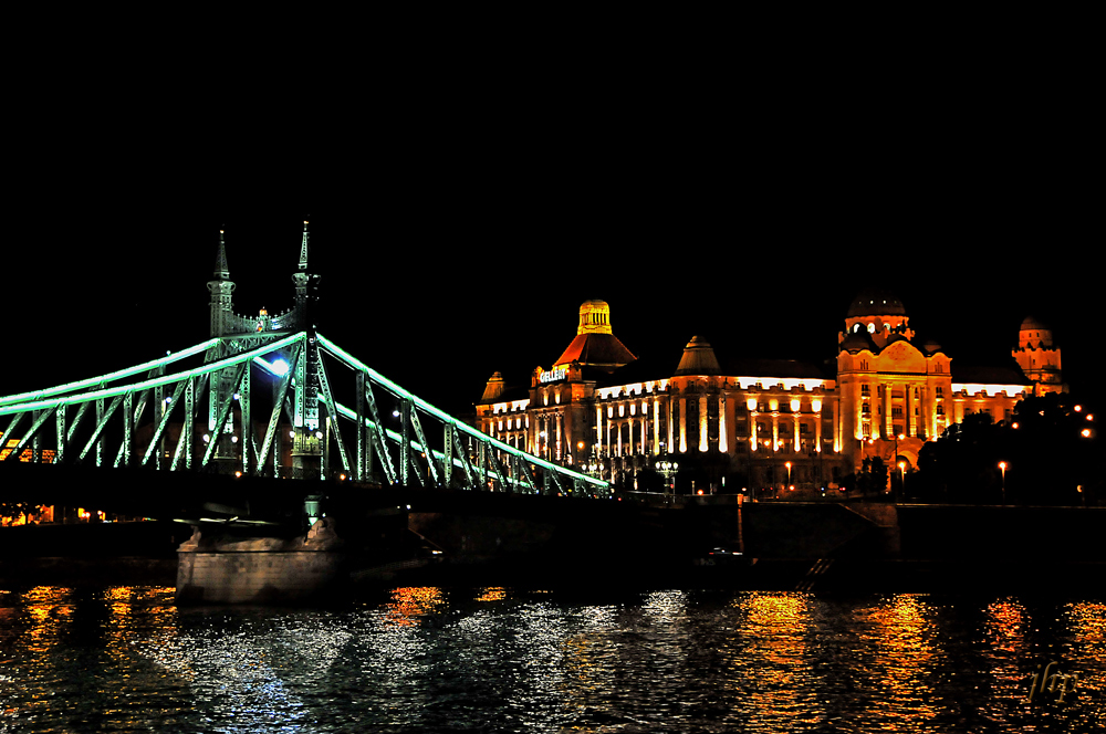 Budapest by night-2