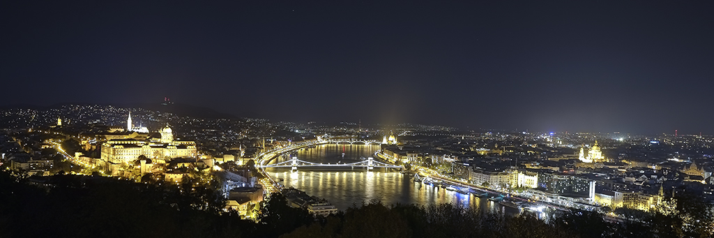 budapest by night