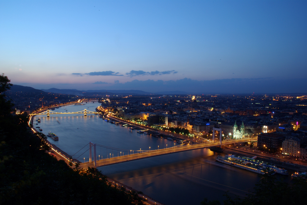 Budapest - die Nacht bricht an