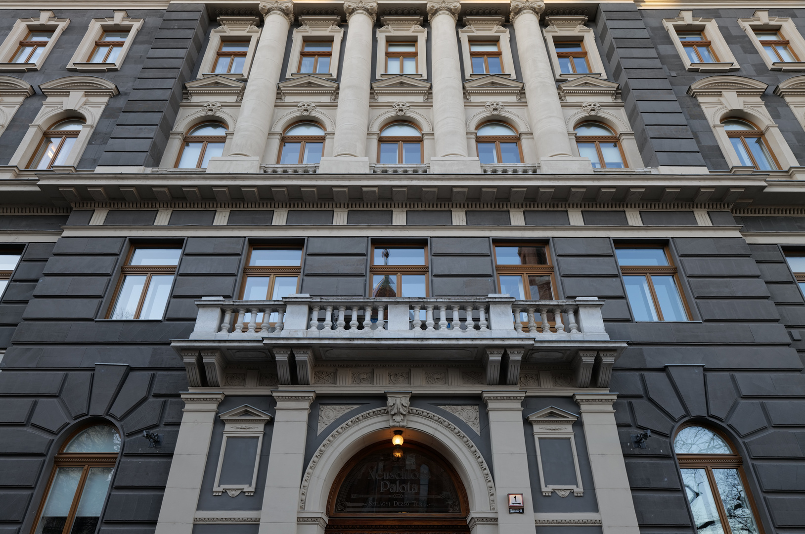 Budapest - Fassade Detail 6.