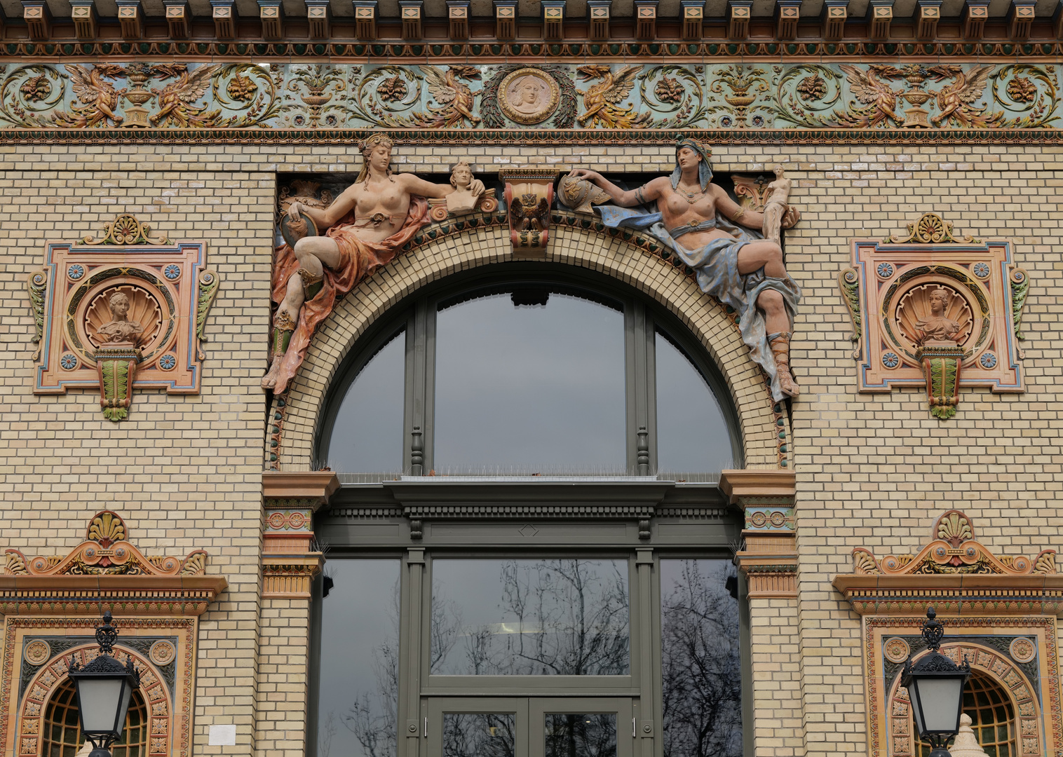 Budapest - Fassade Detail 9.