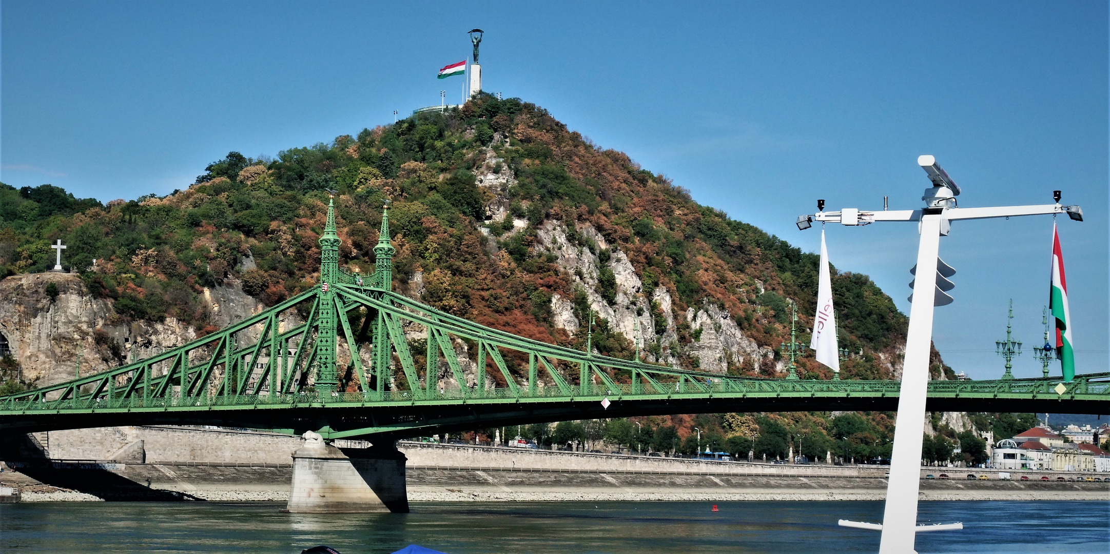 BUDAPEST - Grüne Brücke ..