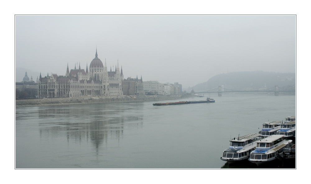 Budapest im Nebel