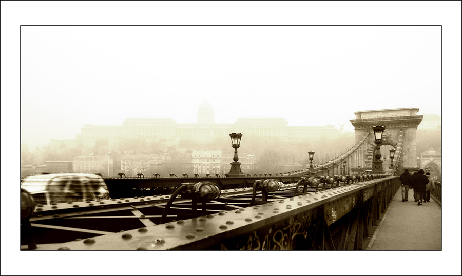 Budapest im Nebel II
