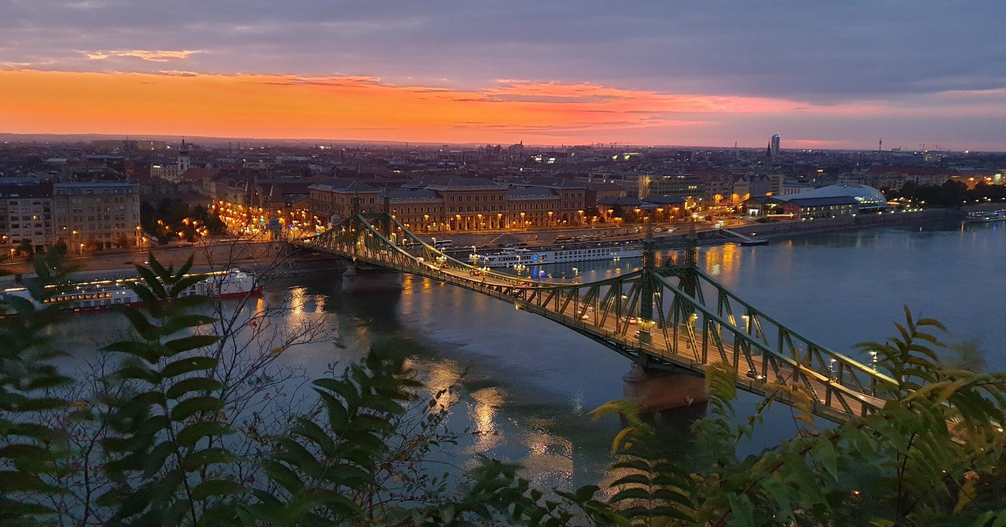 Budapest im Sonnenaufgang 