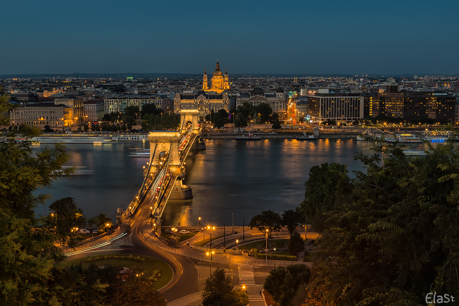 BUDAPEST KETTENBRÜCKE