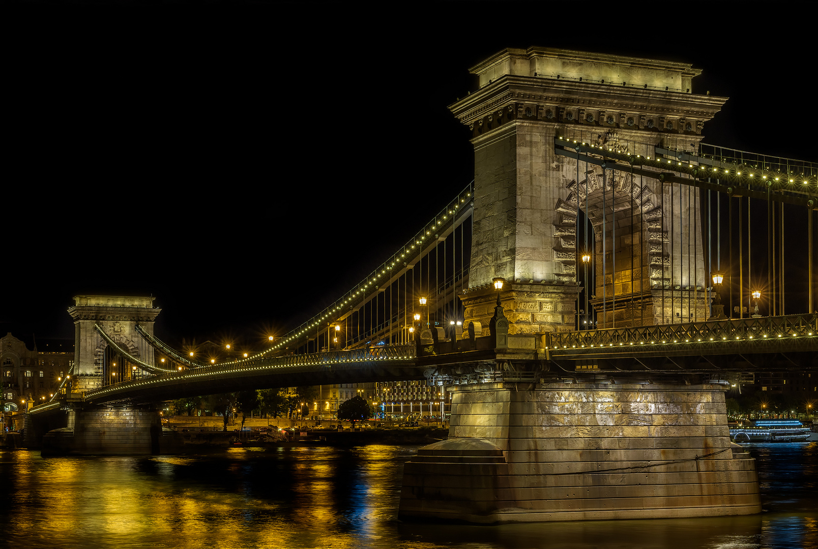 Budapest Kettenbrücke Nachtaufnahme