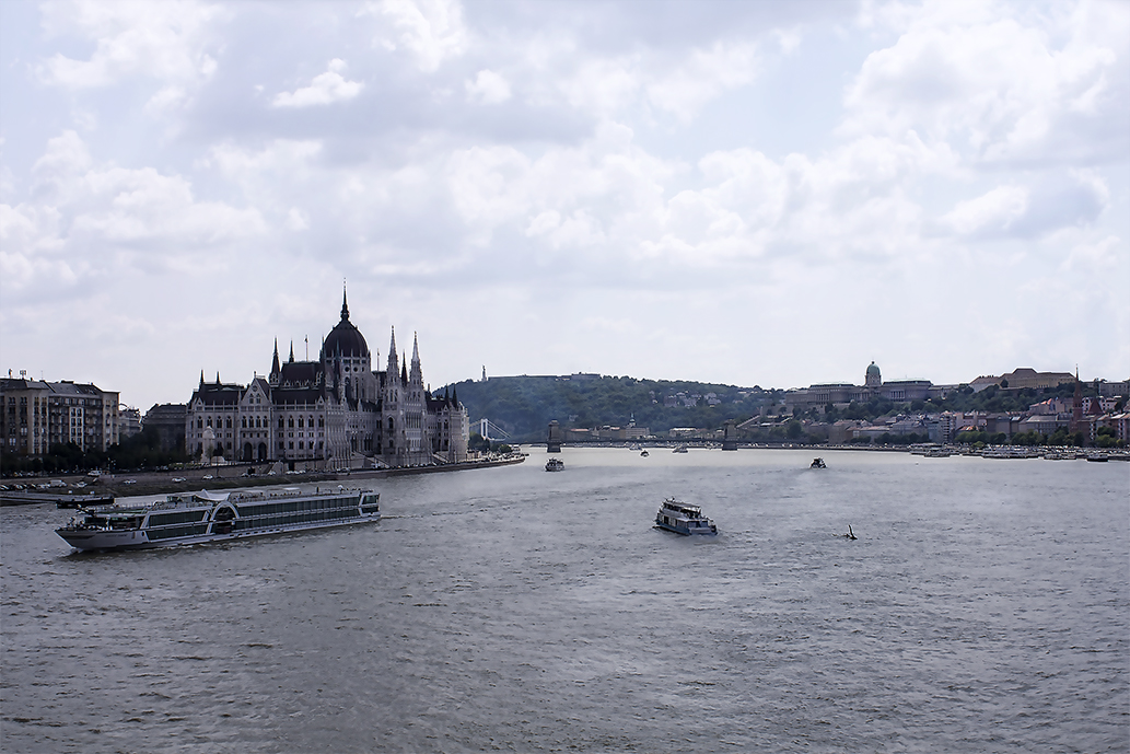 Budapest , le Danube et le parlement