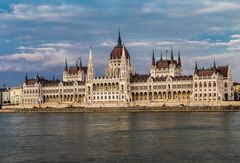 Budapest  -Regierungspalast-
