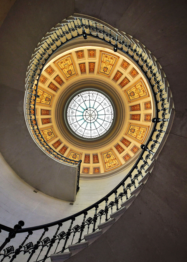 Budapest stairs (5)